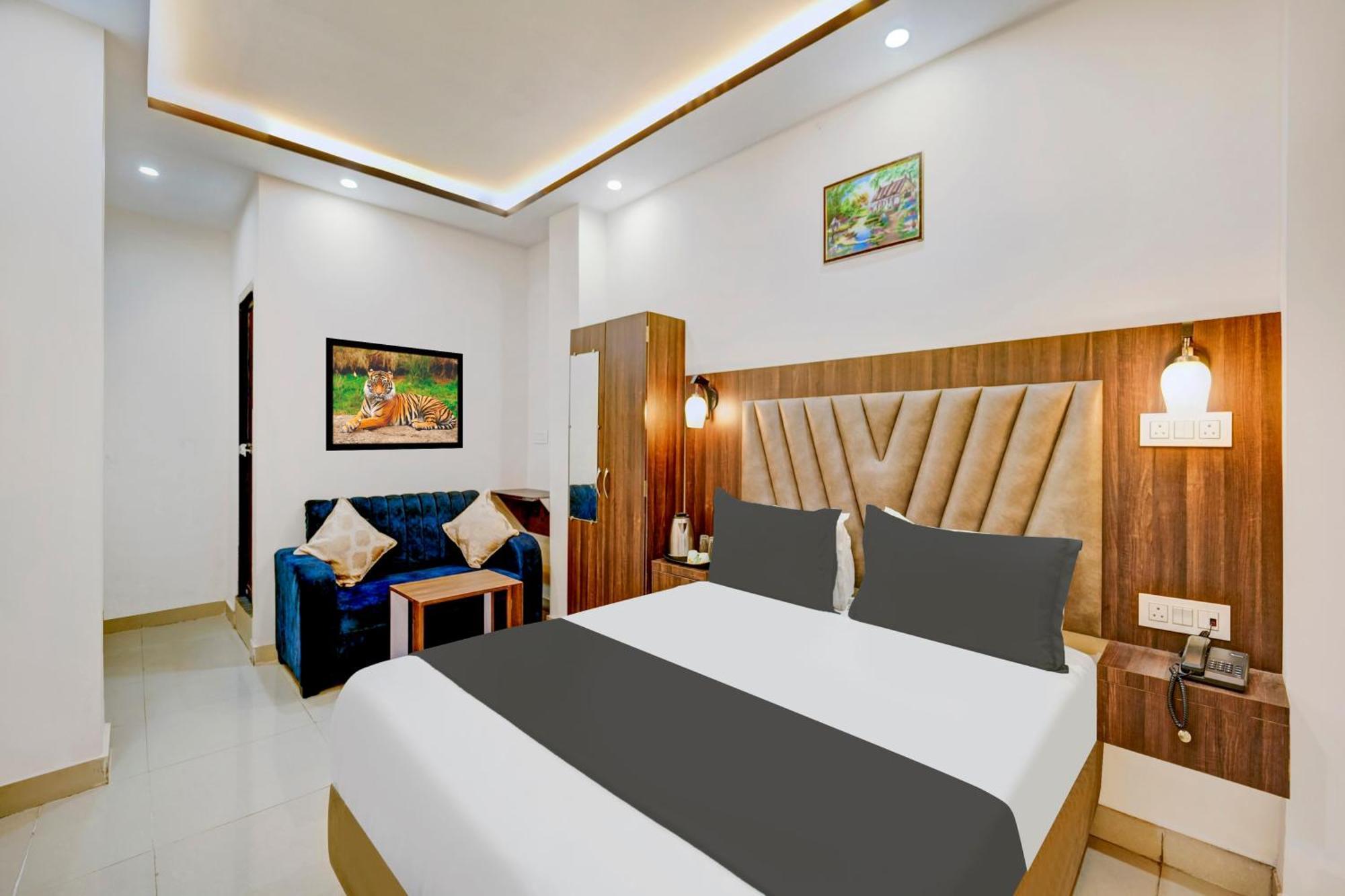 Super Townhouse Anisabad Near Mahavir Sansthan Khagaul Extérieur photo